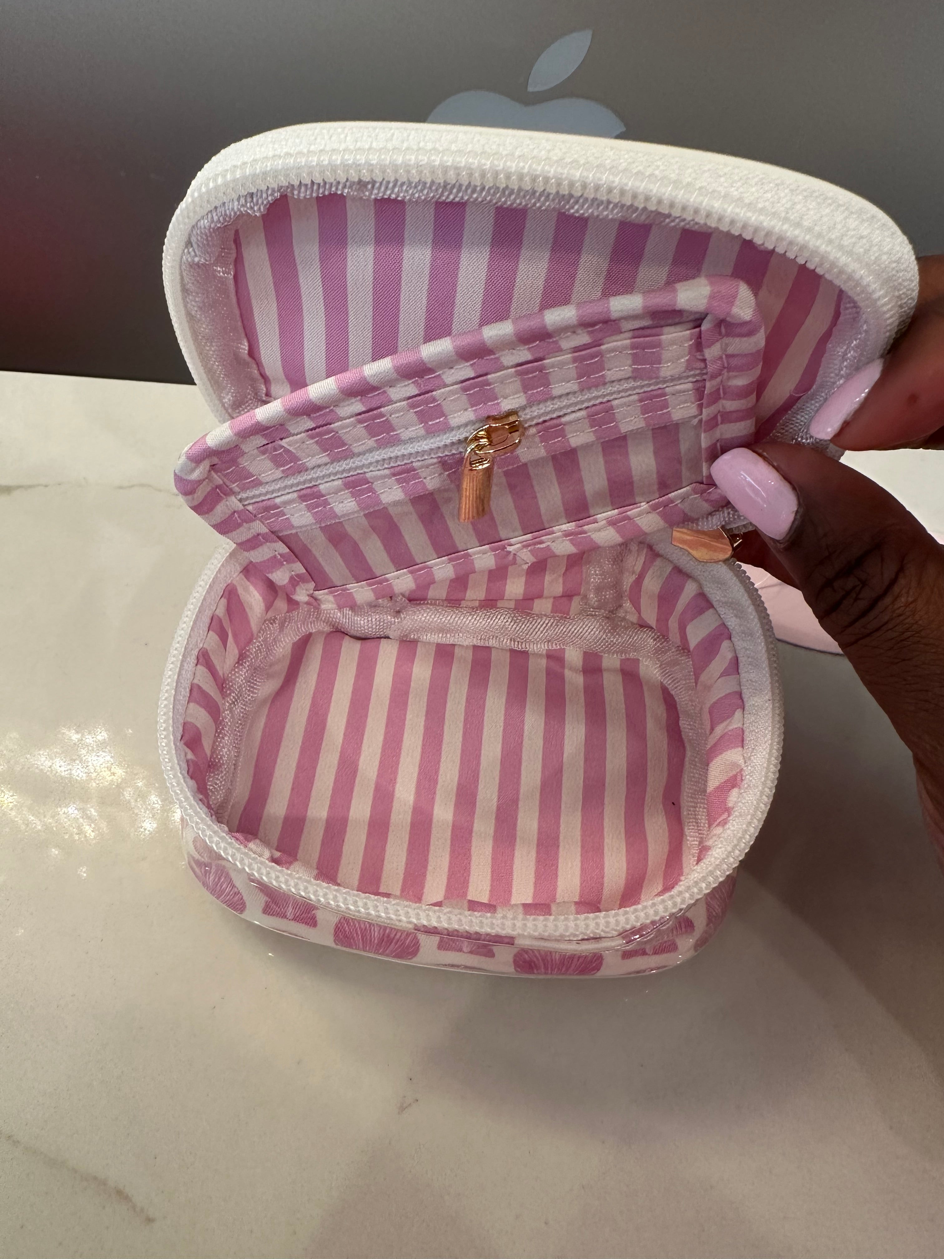 Mini Seashell Jewelry Case
