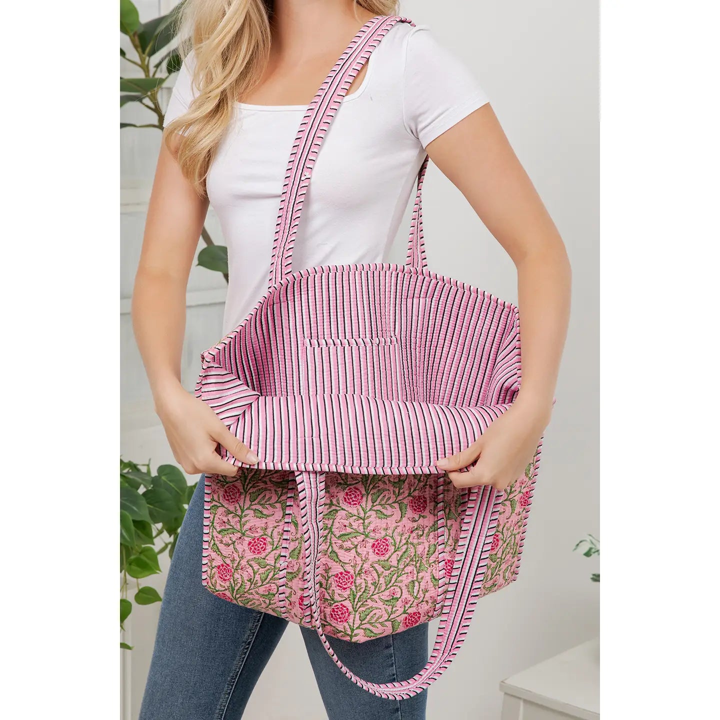 Quilted Floral Tote- Pink